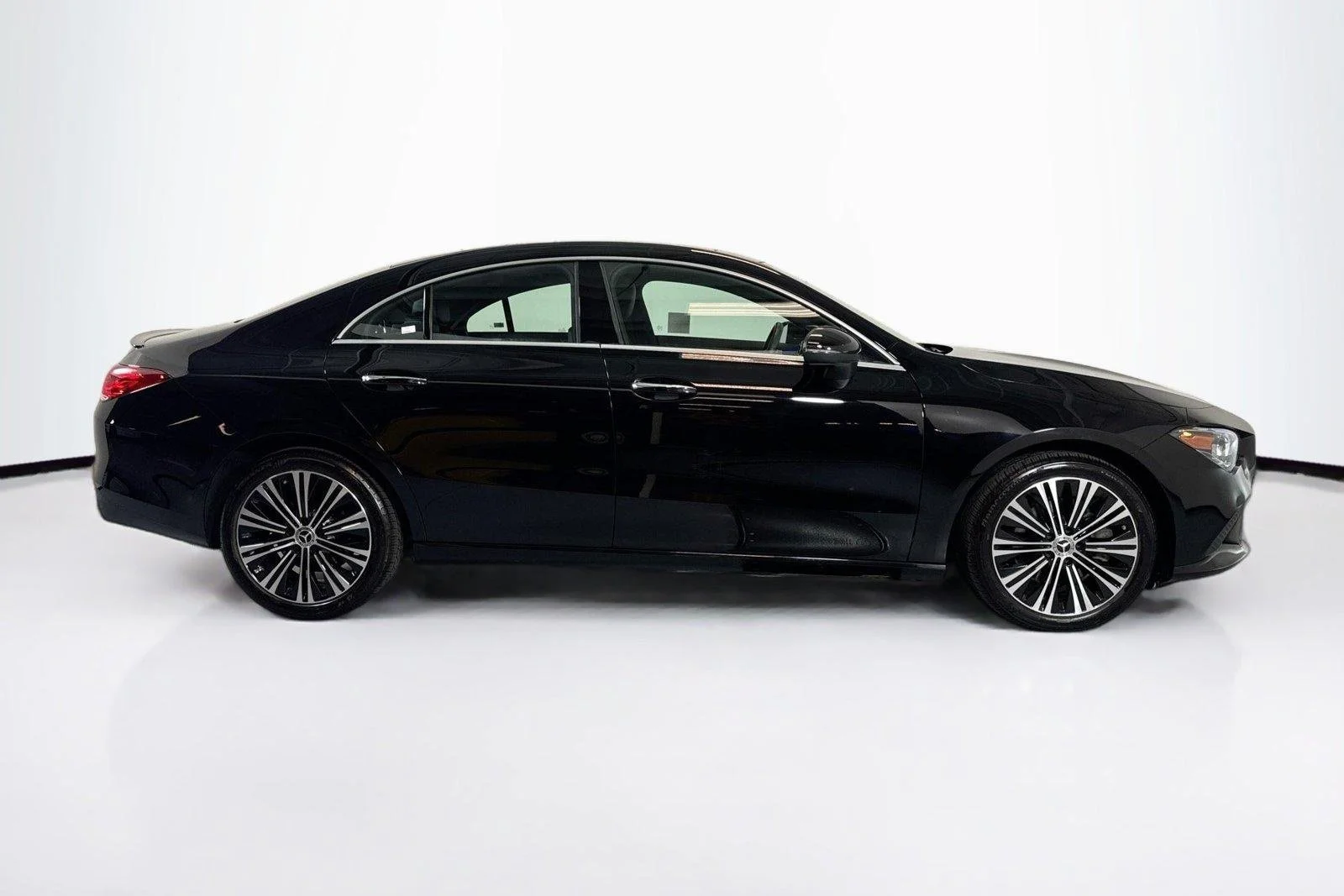 Used 2023 Night Black Mercedes-Benz CLA 250 image 4