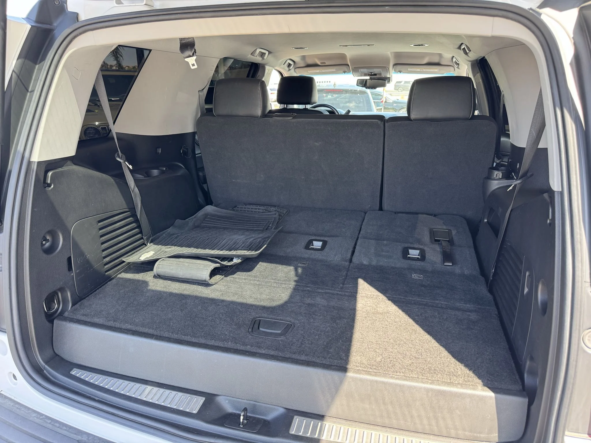 Used 2020 SUMMIT WHITE Chevrolet LT image 33