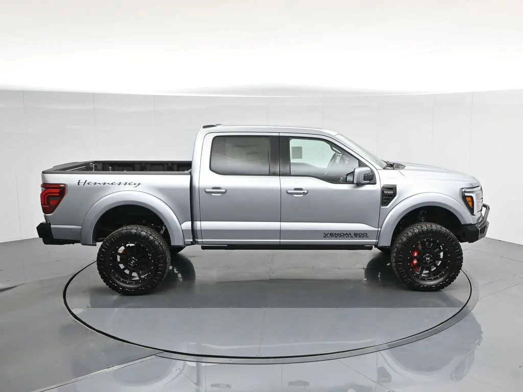 New 2025 Iconic Silver Metallic Ford Lariat image 49
