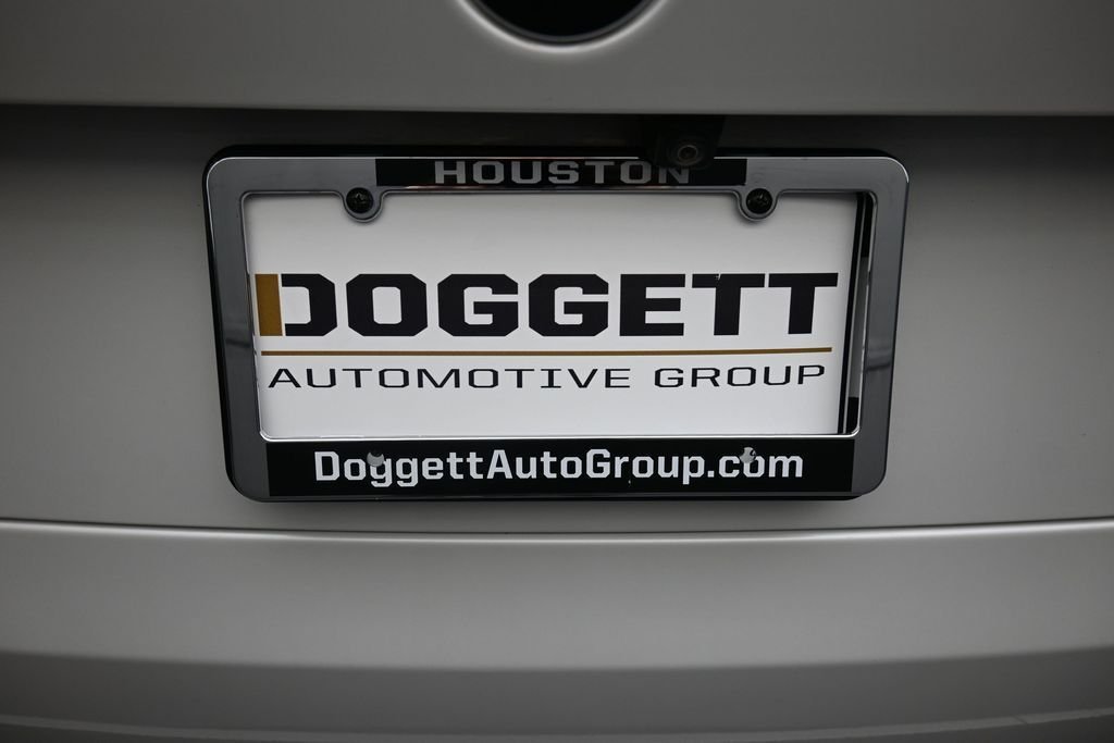 Used 2022 White BMW xDrive40i image 23