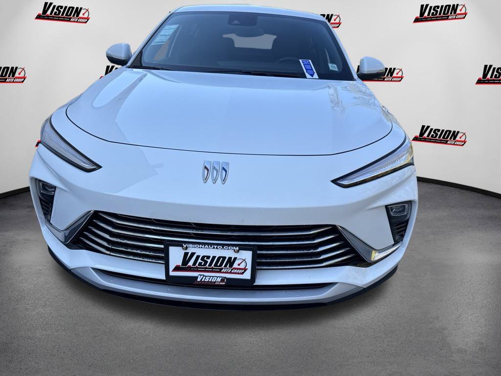 Used 2024 White Buick Preferred image 2