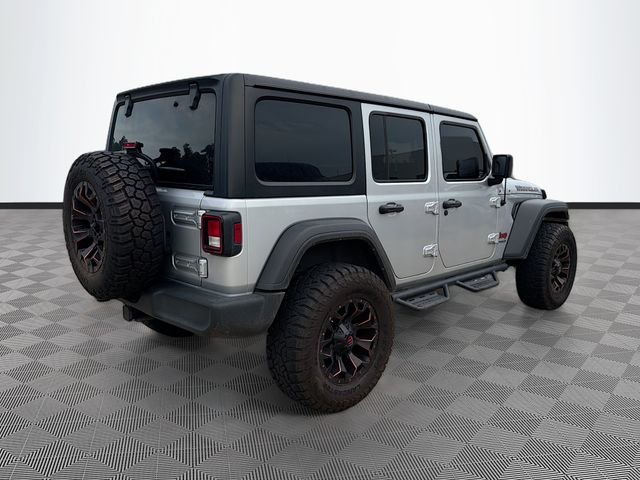 Used 2022 Silver Jeep Unlimited Sport Altitude image 5