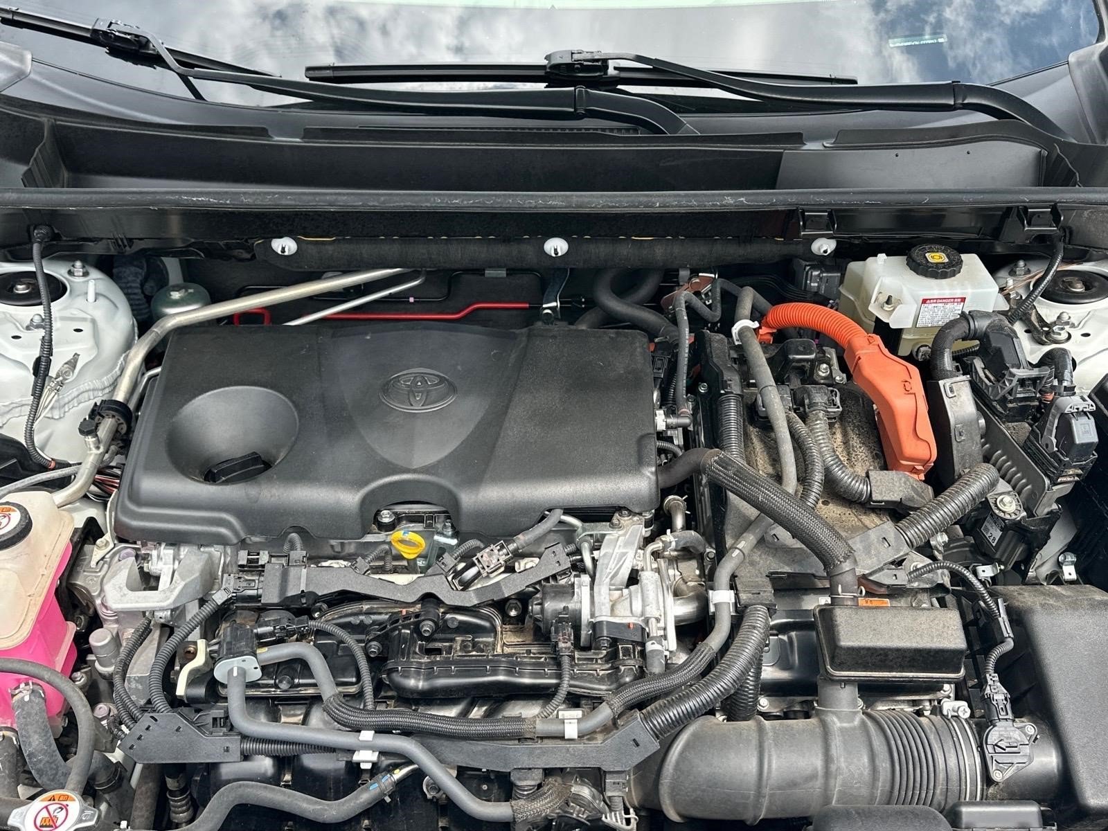 Used 2019 Blizzard Pearl Toyota Hybrid XSE image 31