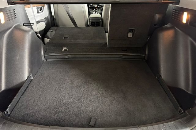Used 2022 Lunar Silver Metallic Honda EX image 21