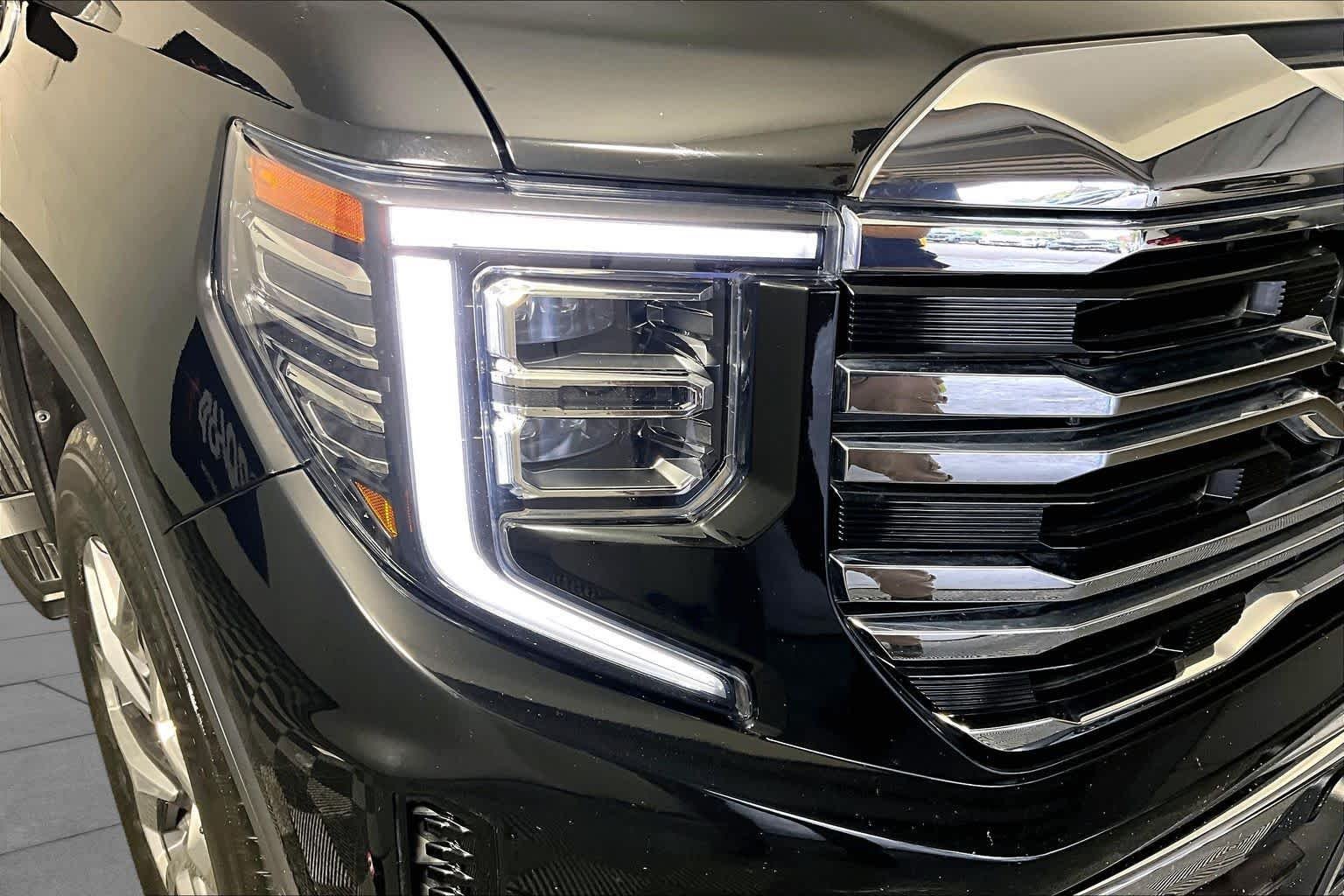 Used 2023 Onyx Black GMC SLT image 27