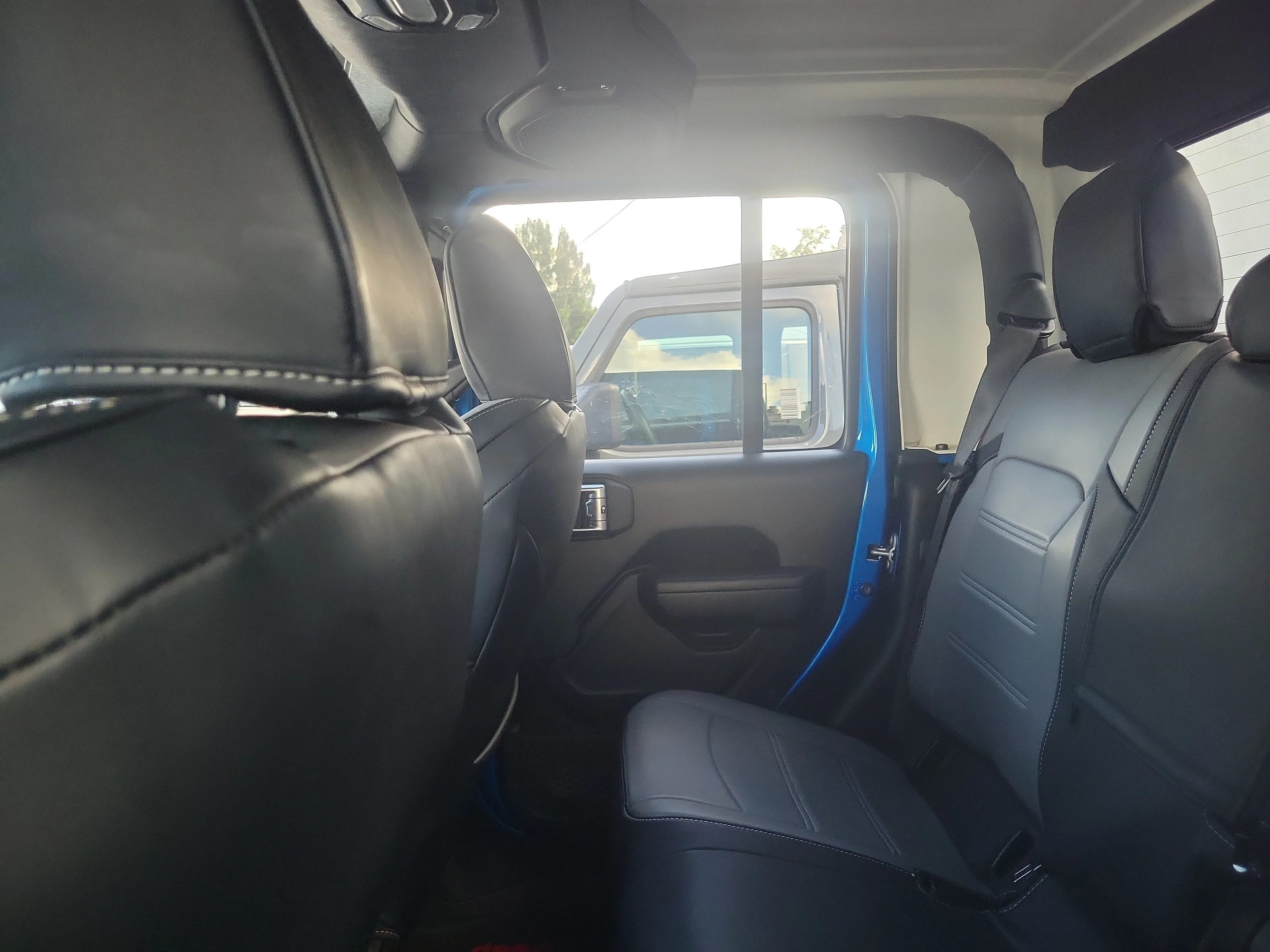 Used 2023 Hydro Blue Pearlcoat Jeep Sport S image 8