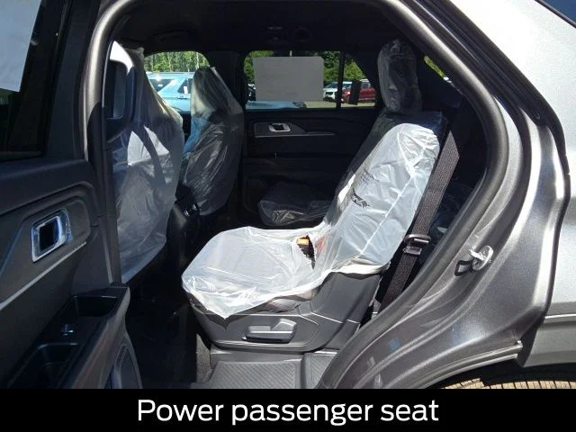New 2026 Carbonized Gray Metallic Ford ST-Line image 35
