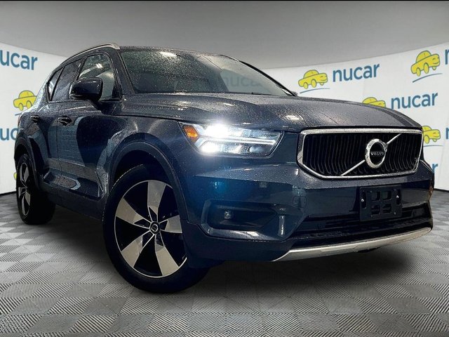 2021 Volvo XC40 2021 Volvo XC40 Momentum 4D Sport Utility