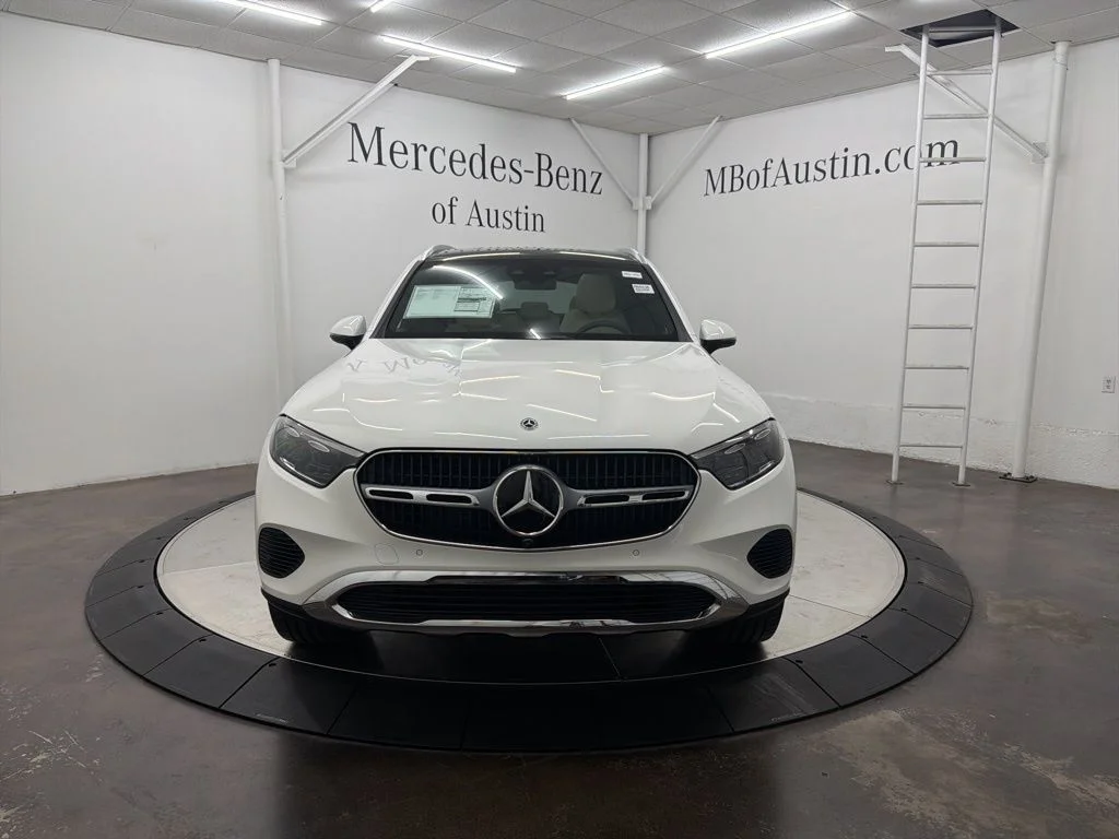 Used 2026 White Mercedes-Benz GLC 300 image 2