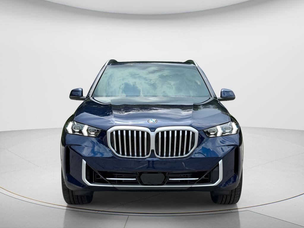 New 2026 Tanzanite Blue II Metallic BMW xDrive40i image 2