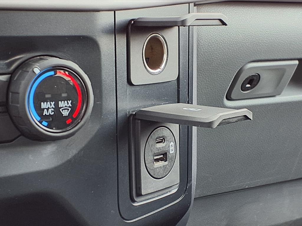 2023 Ford F-150 XL - Photo 20