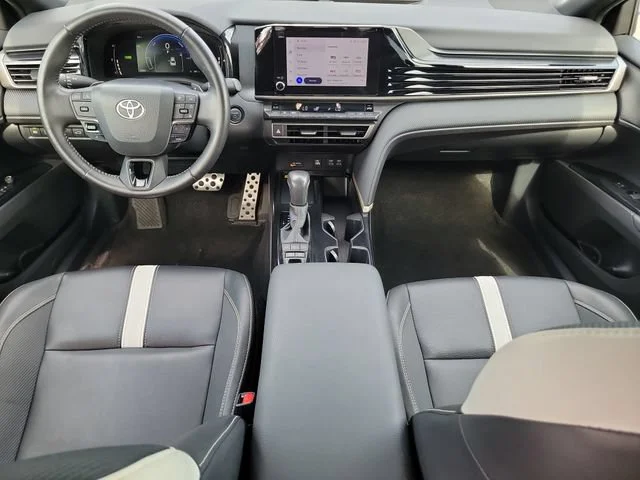 2025 Toyota Camry LE - Photo 16