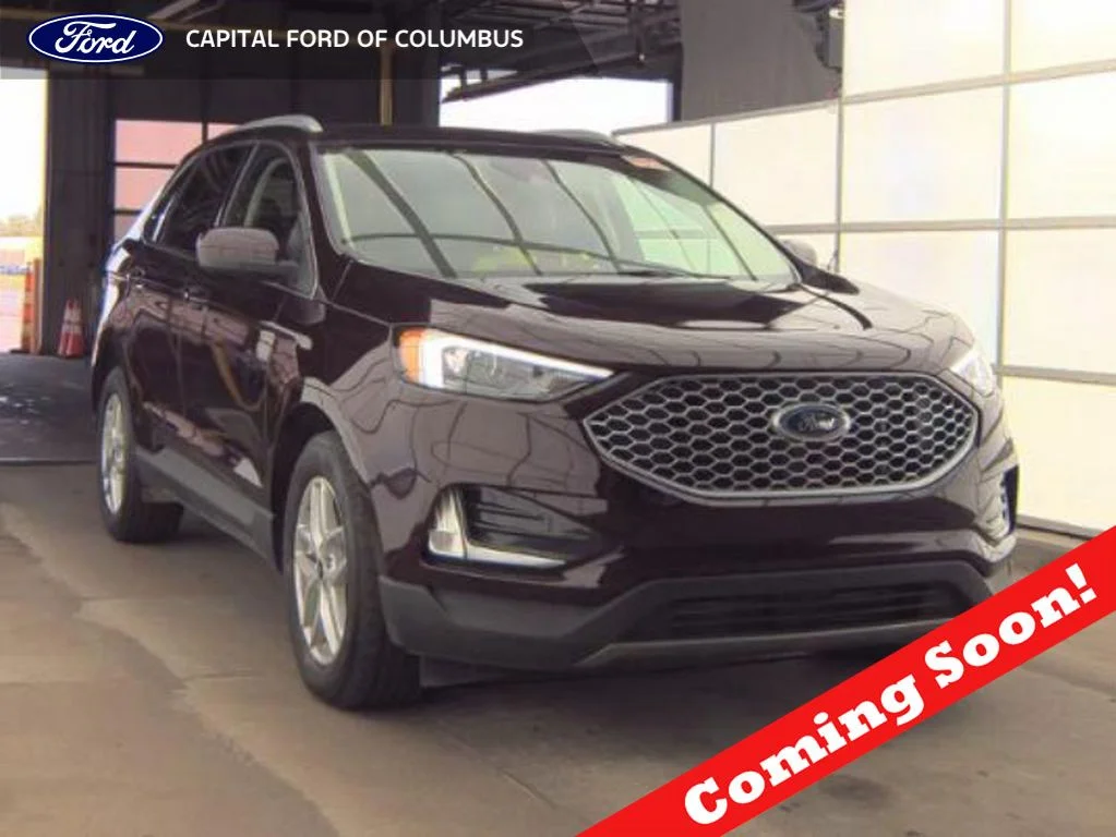 Used 2024 Burgundy Ford SEL image 1
