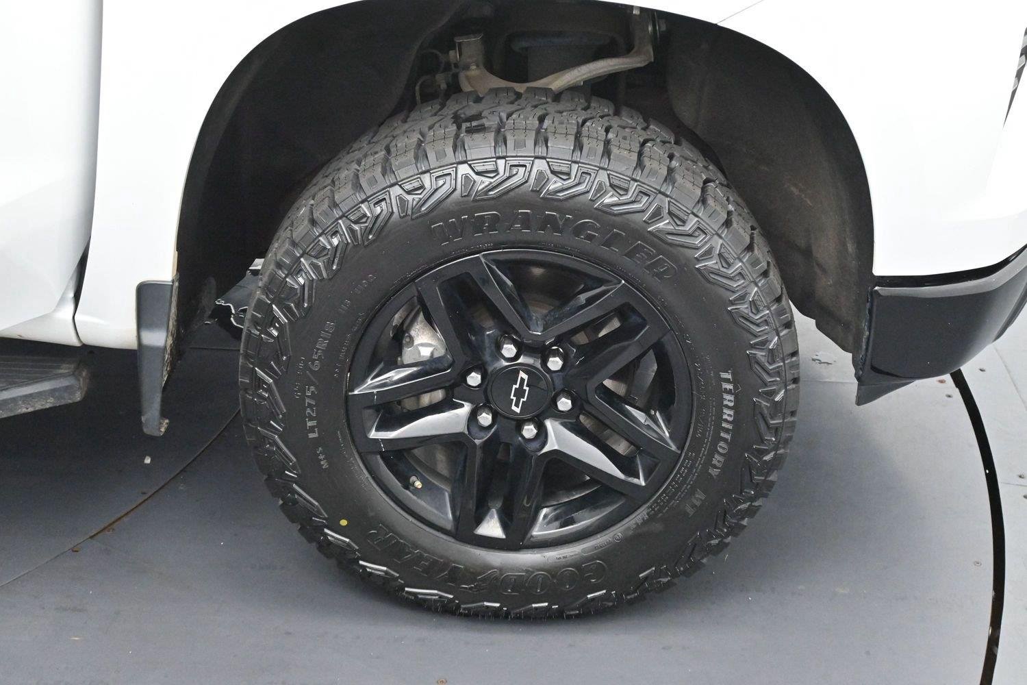 Used 2024 Summit White Chevrolet LT Trail Boss image 34