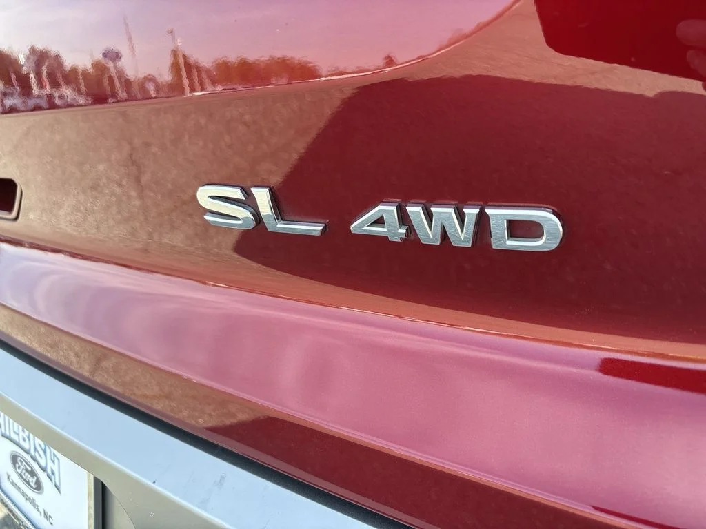 Used 2024 Red Nissan SL image 29