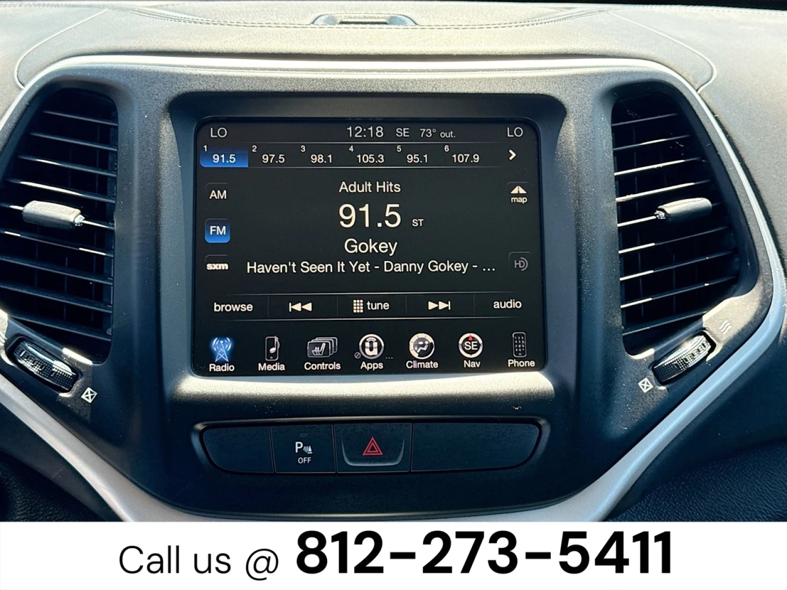 Used 2017  Jeep Overland image 15