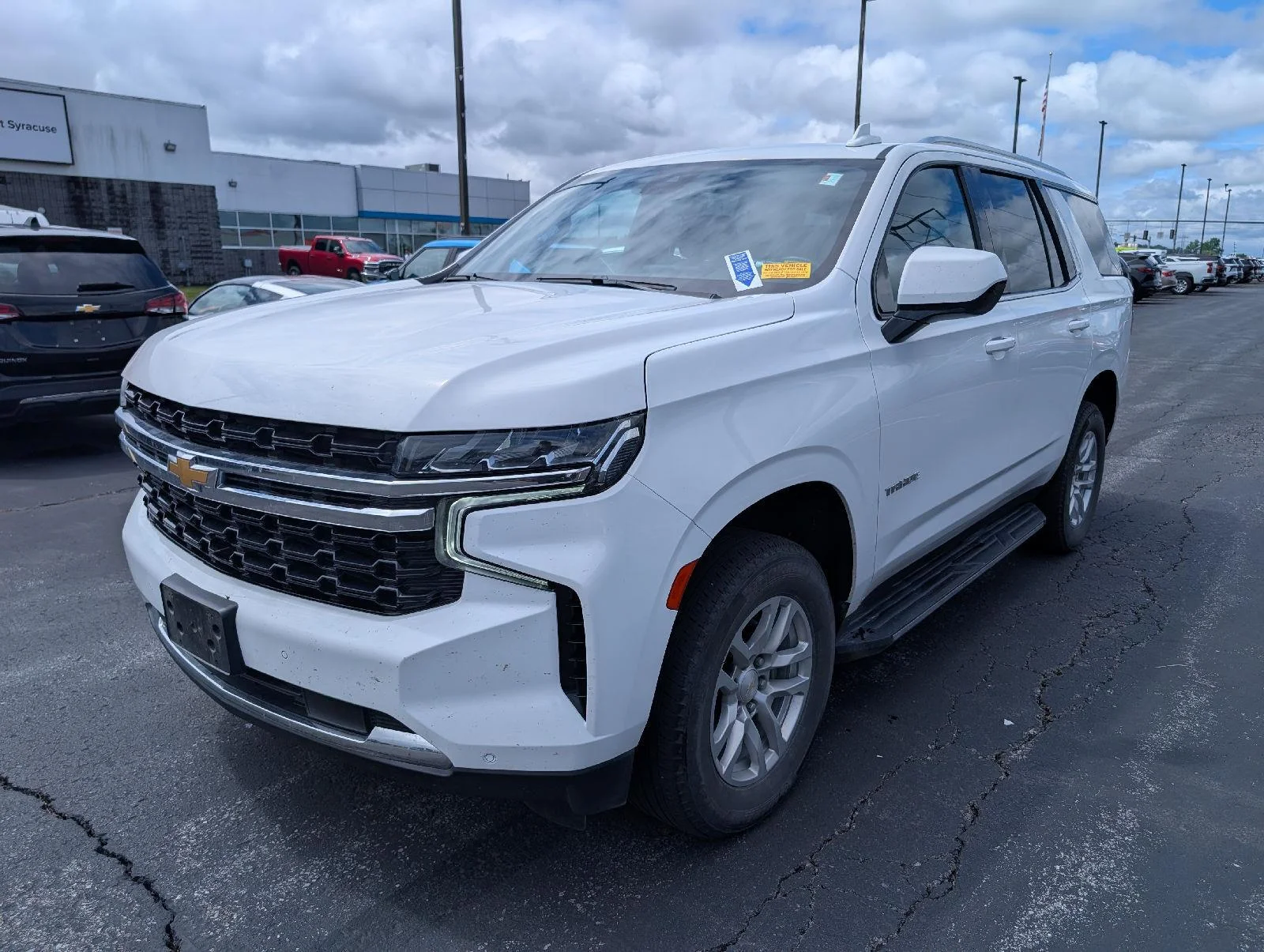Used 2023 SUMMIT WHITE Chevrolet LS image 4
