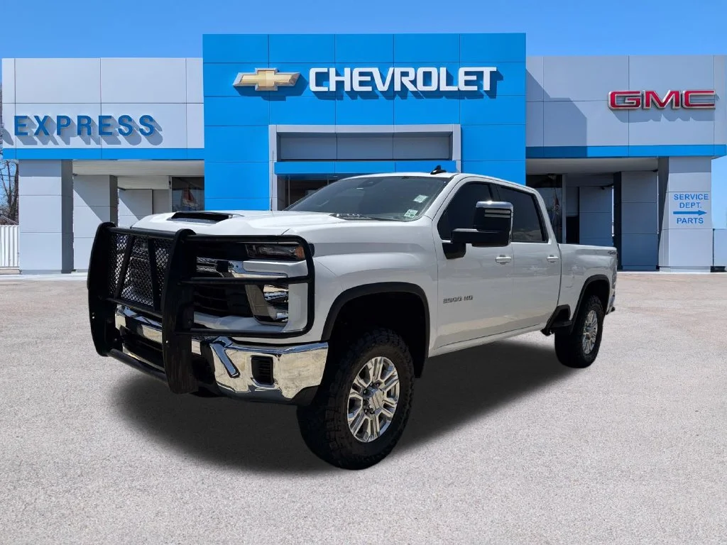 Used 2024 White Chevrolet LT image 2