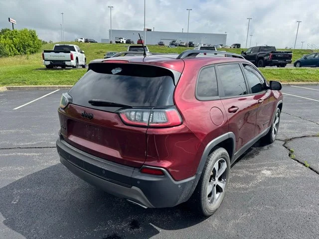 Used 2019 Velvet Jeep Limited image 3