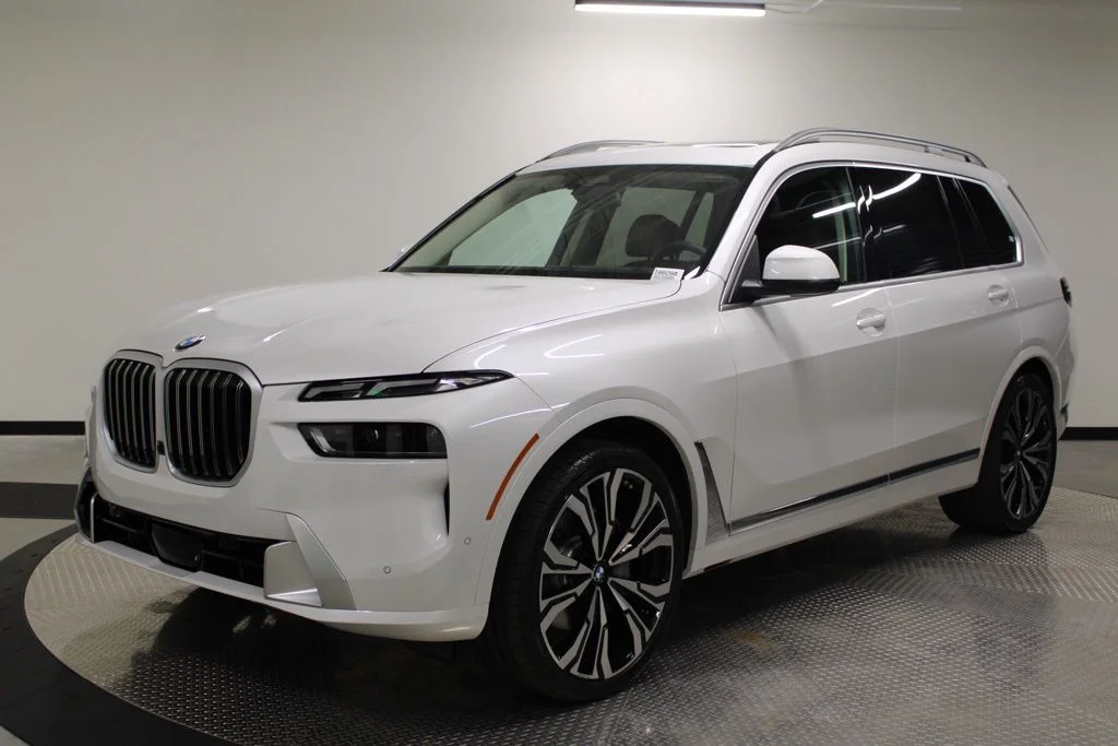 2027 BMW X7