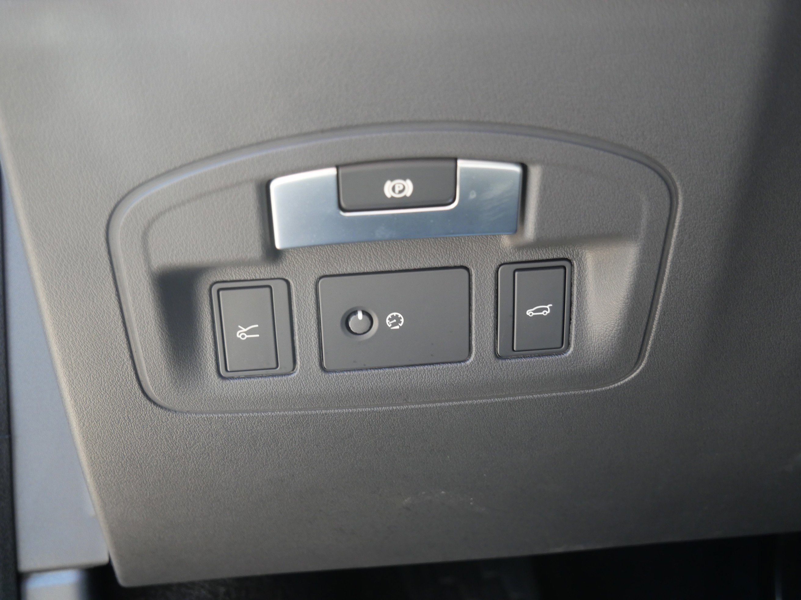 Used 2024 OTSUNI PEARL Jaguar R-Dynamic HSE image 19