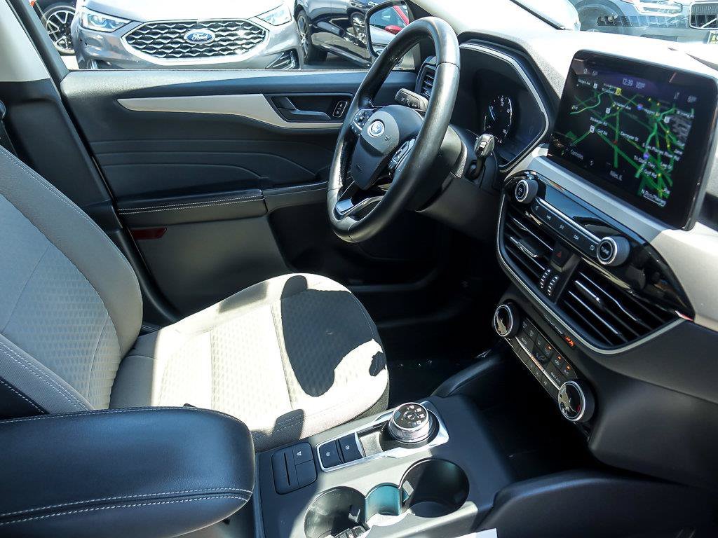 Used 2022 White Metallic Ford SE Hybrid image 34