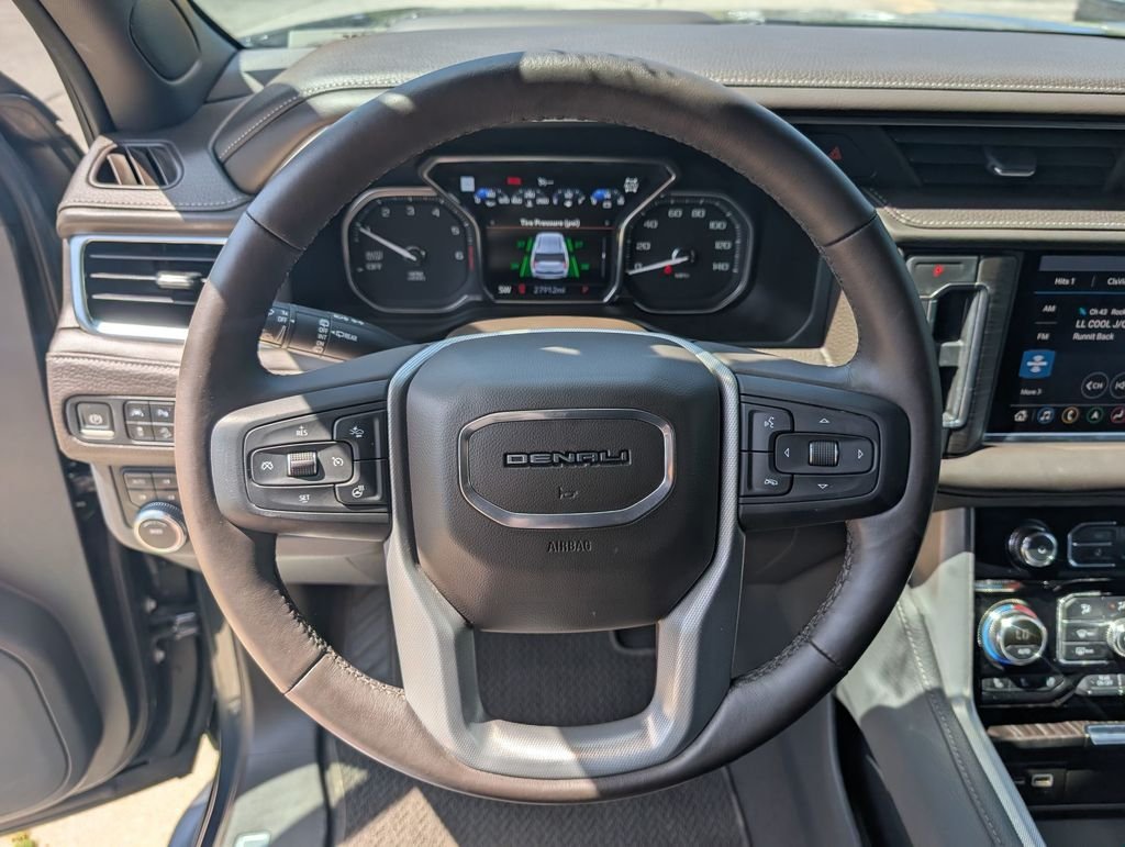 Used 2021 Green GMC Denali image 13
