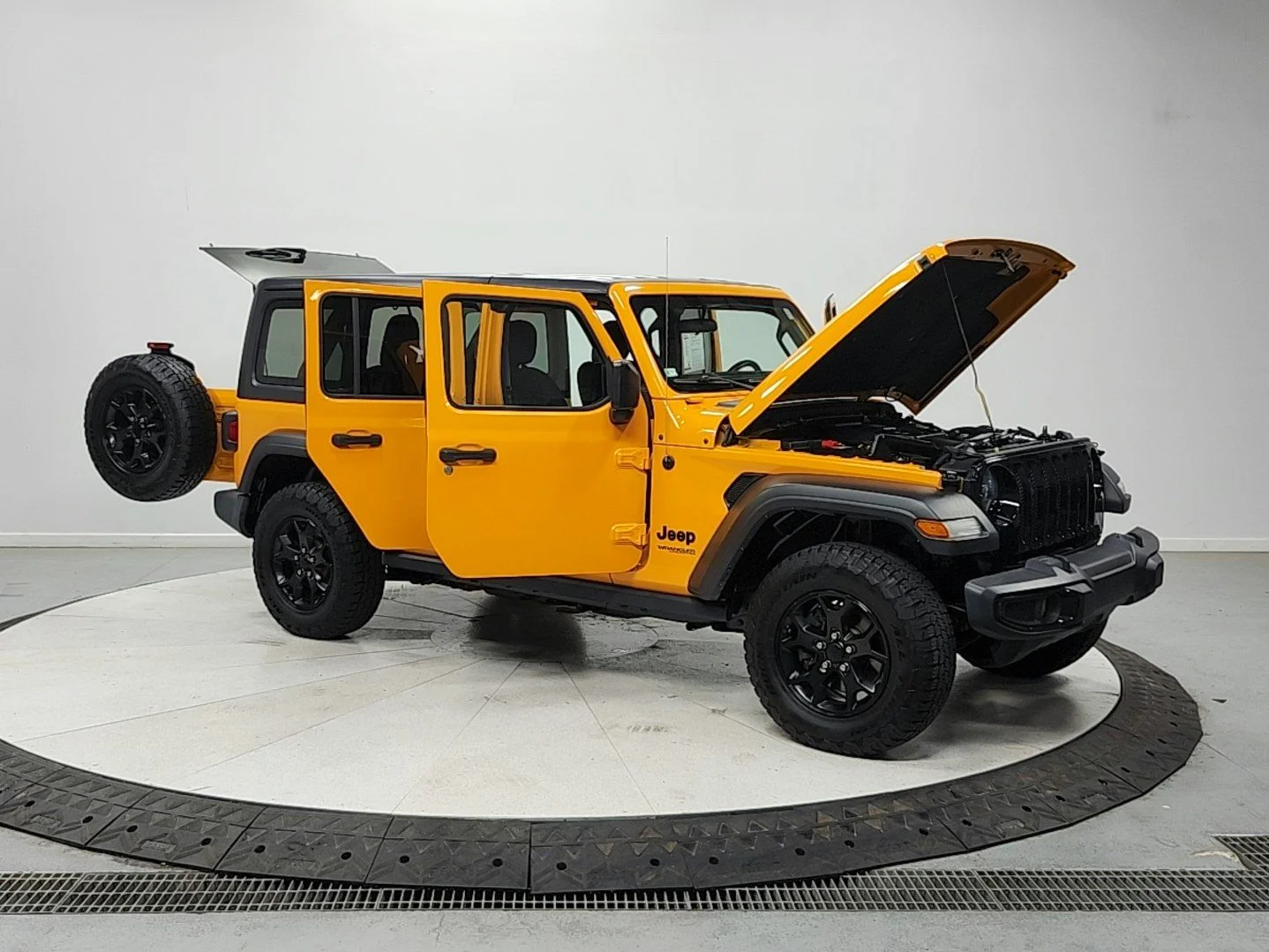 Used 2021 Orange Jeep Unlimited Willys image 9