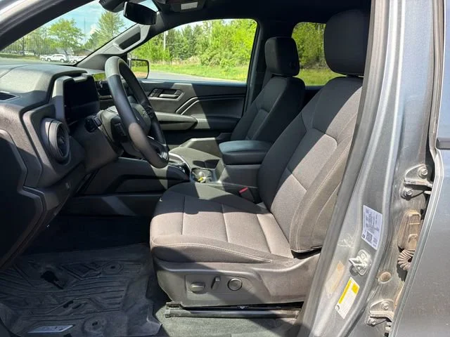 Used 2024 Sterling Gray Metallic Chevrolet Trail Boss image 15