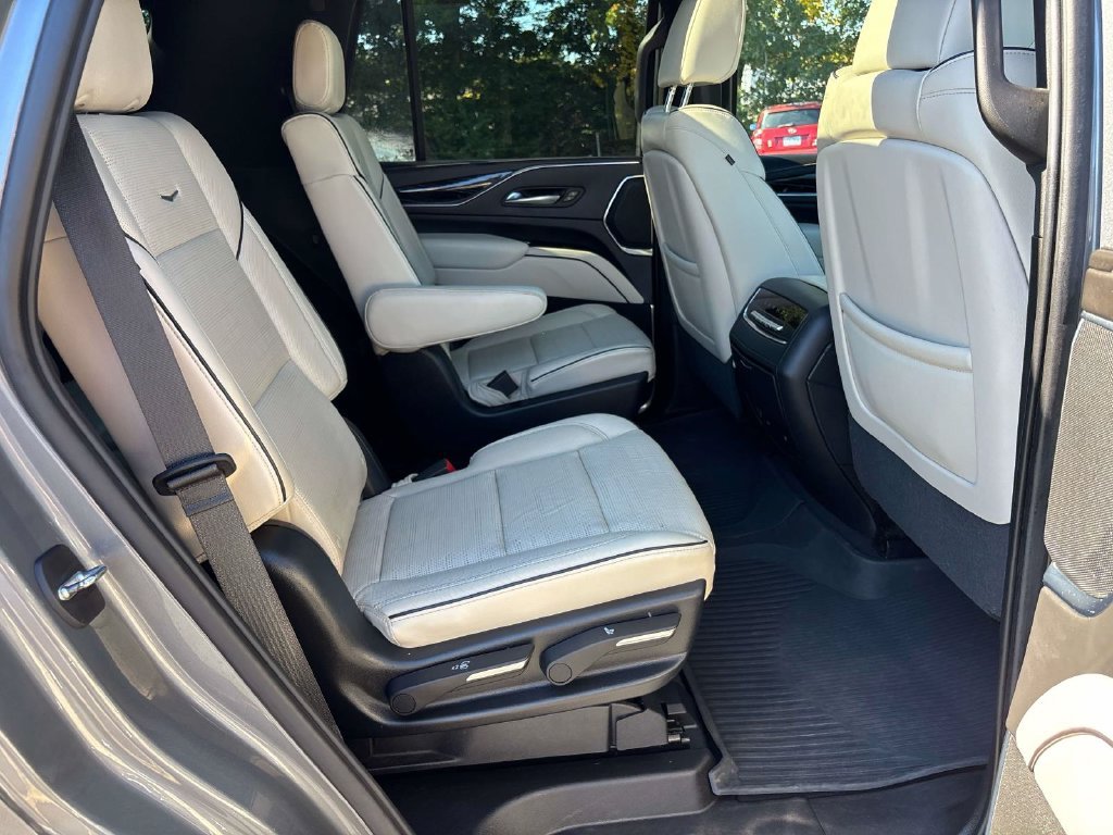 Used 2021 Gray Cadillac Sport image 15