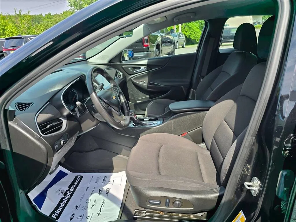 Used 2022 Mosaic Black Metallic Chevrolet RS image 11