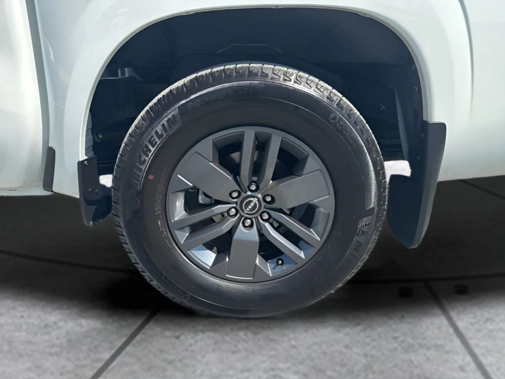 Used 2025 White Nissan SV image 32