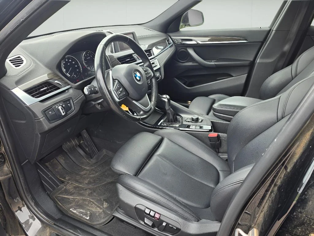 Used 2018 Black Sapphire Metallic BMW xDrive28i image 14