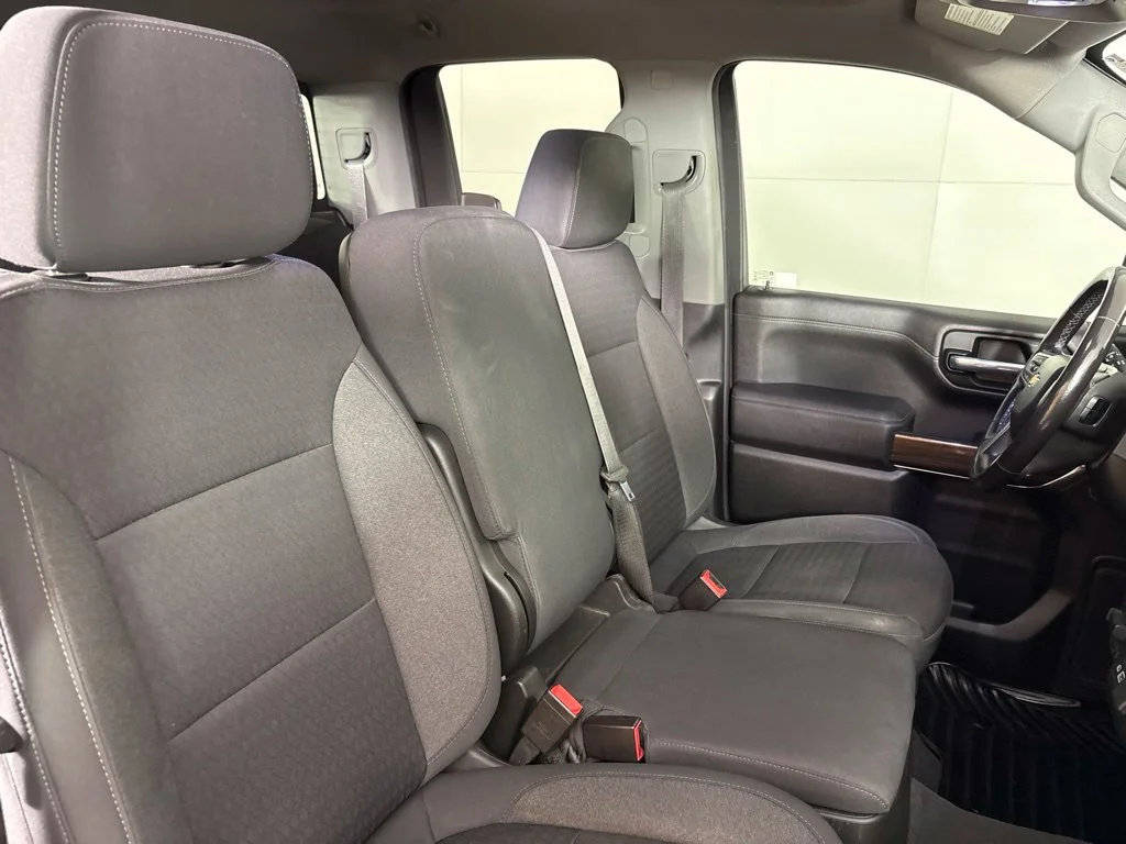 Used 2022 Silver Chevrolet LT image 21