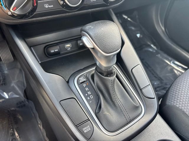 Used 2024 White Kia LX image 28