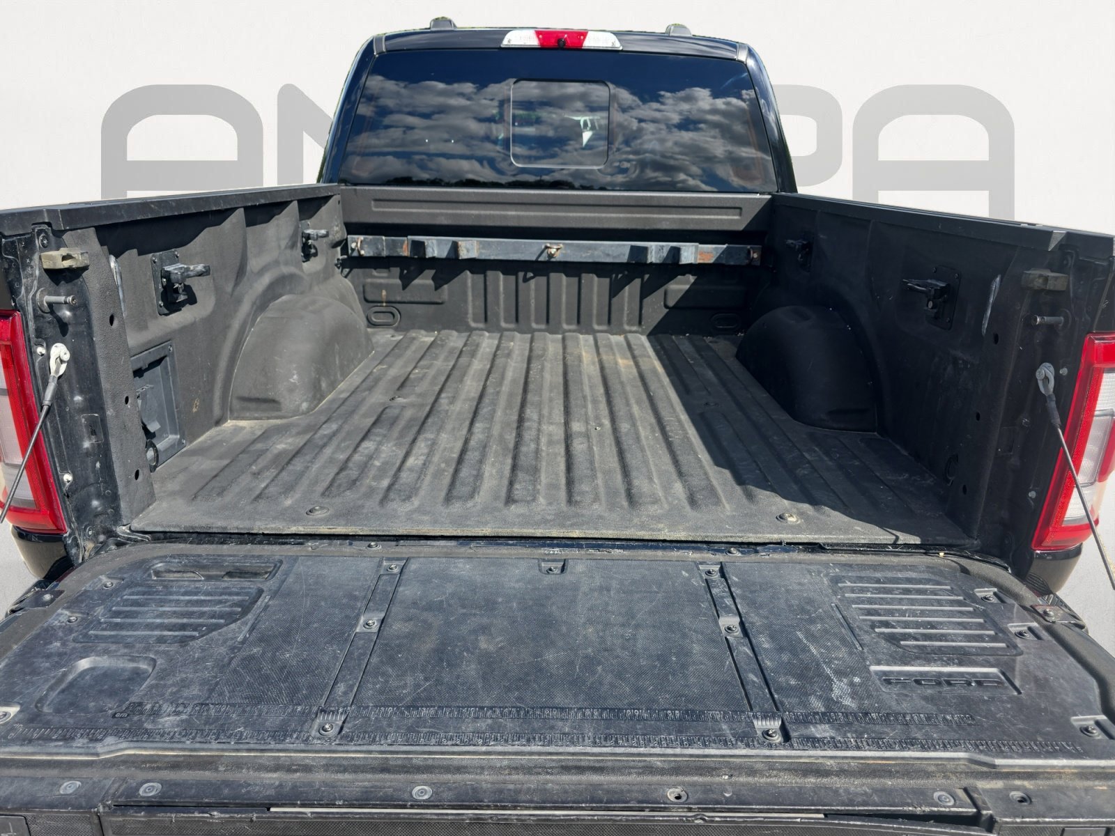 Used 2022 Black Metallic Ford Tremor image 12