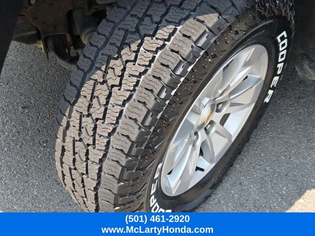 Used 2025 Gray Chevrolet LT image 18