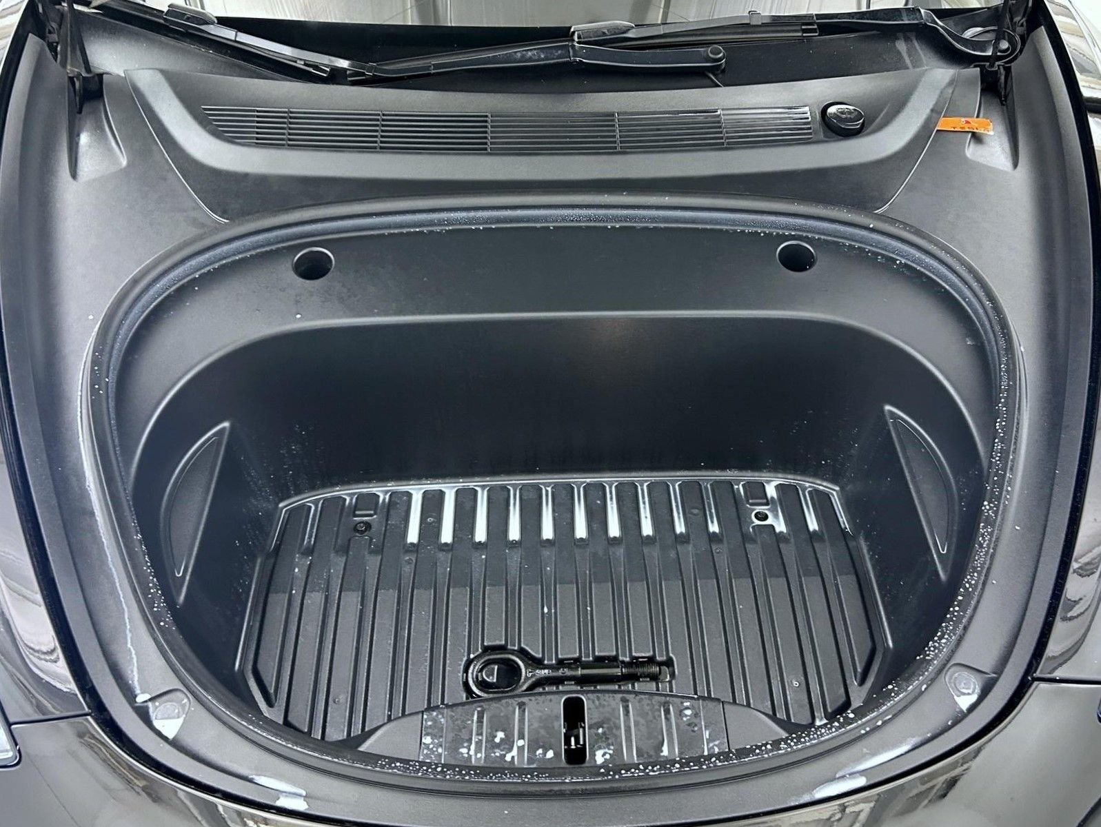 Used 2021 Black Tesla Standard Range Plus image 24