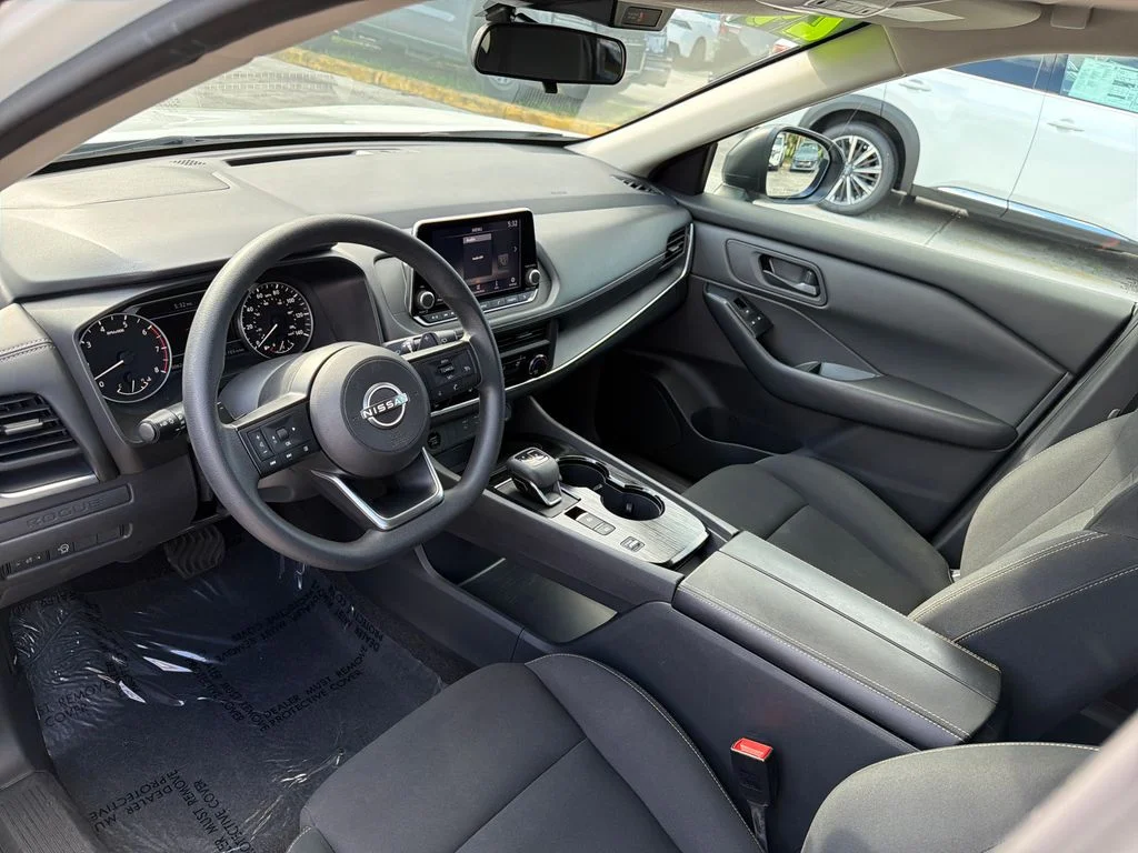 Certified Used 2024 White Nissan S image 12