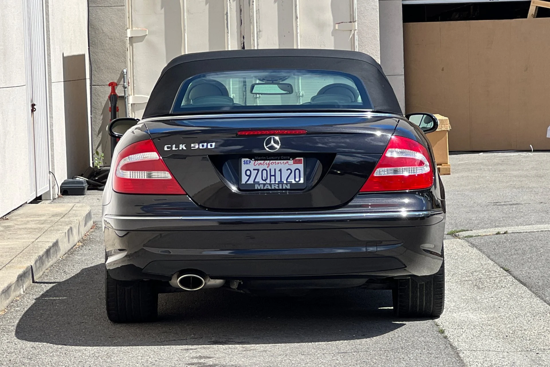Used 2004 designo Mocha Black Mercedes-Benz 2dr Cabriolet 5.0L image 7