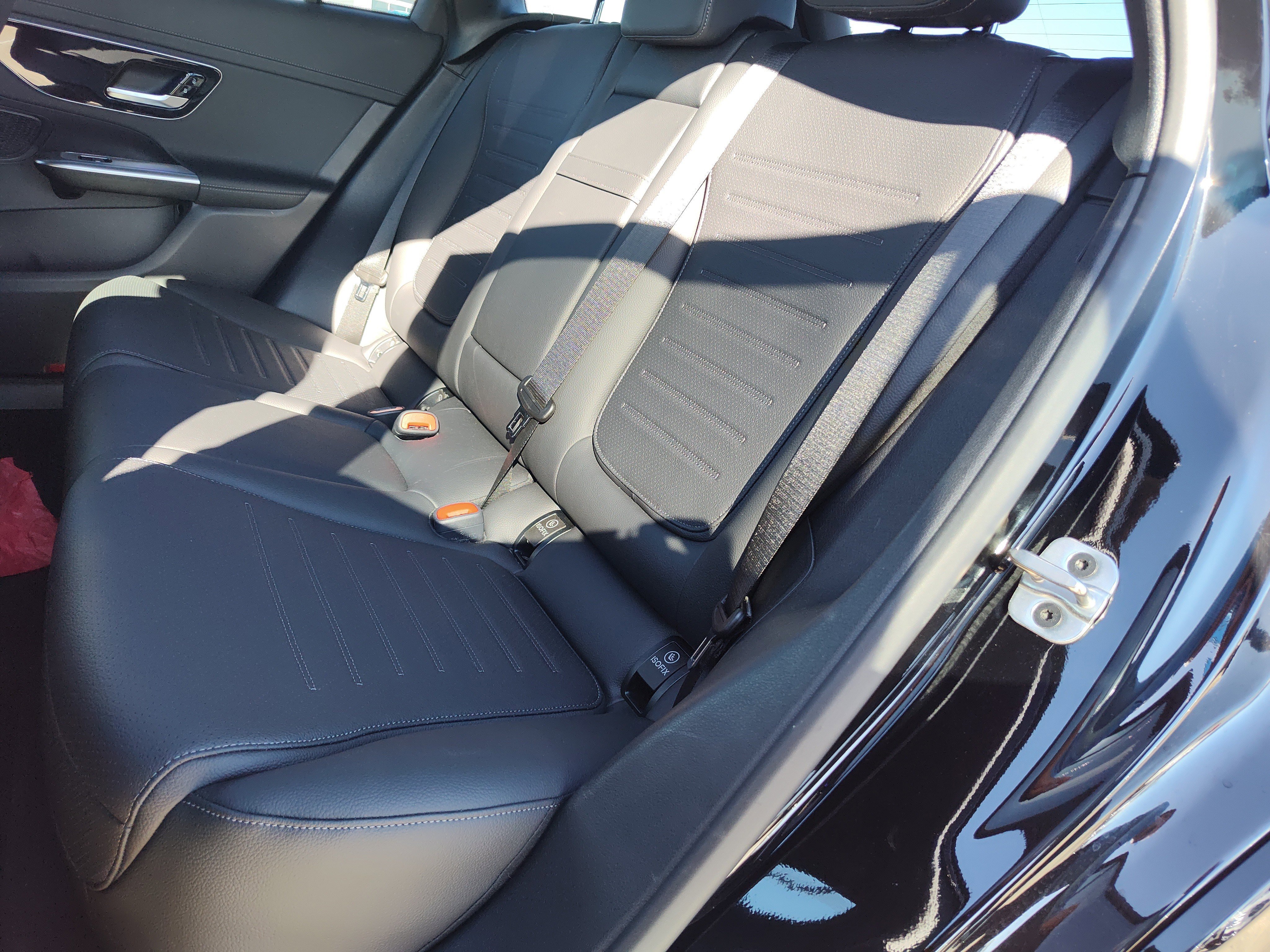 New 2026 Black Mercedes-Benz GLC 300 image 29