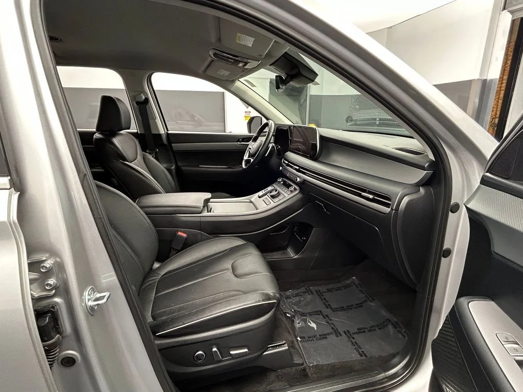 Used 2025 Typhoon Silver Hyundai SEL image 14