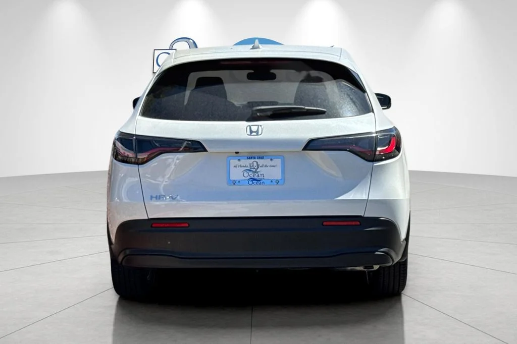 New 2026 Platinum White Pearl Honda LX image 6