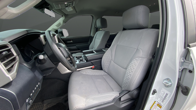 Used 2024 Ice Cap Toyota SR5 image 9