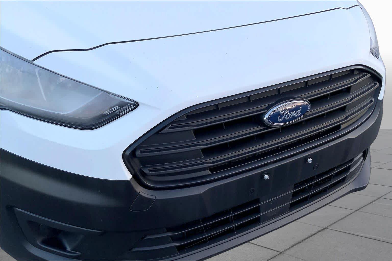 Used 2020 Frozen White Ford XL image 29