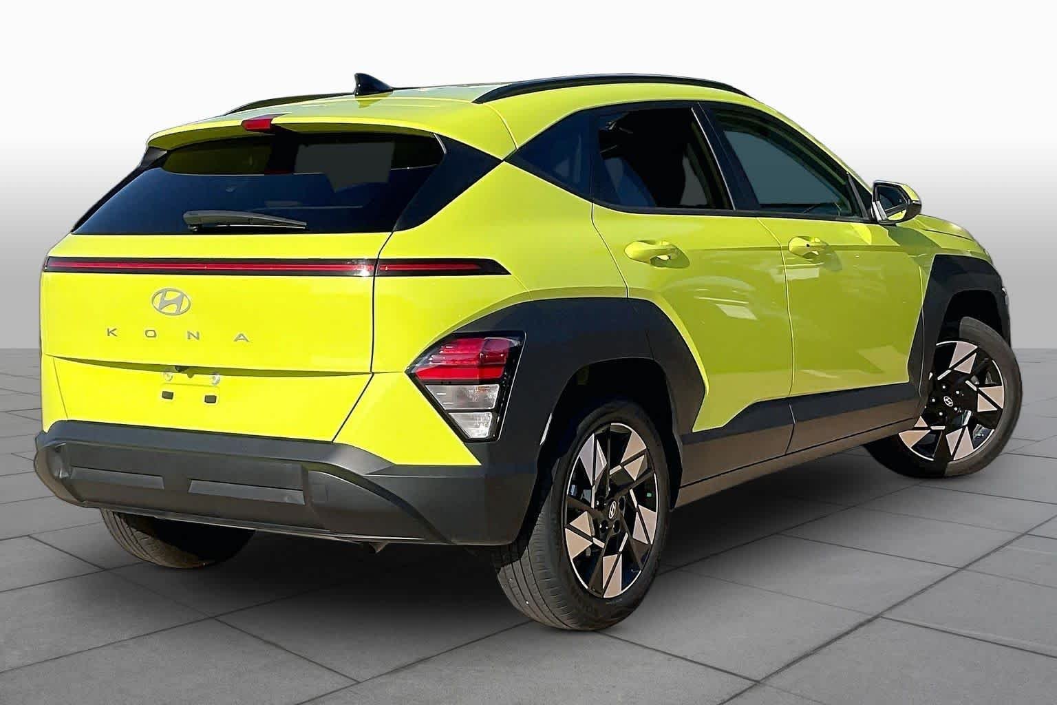 Used 2024 Neoteric Yellow Hyundai SEL image 13
