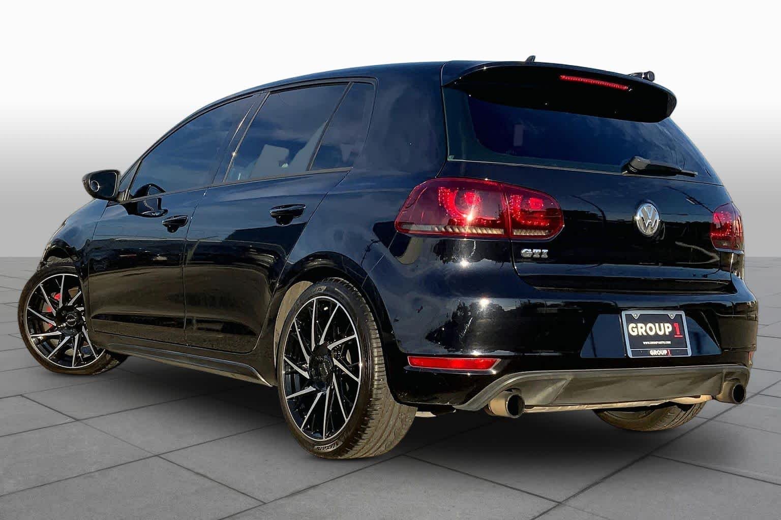 Used 2013 Deep Black Pearl Metallic Volkswagen Drivers Edition image 10