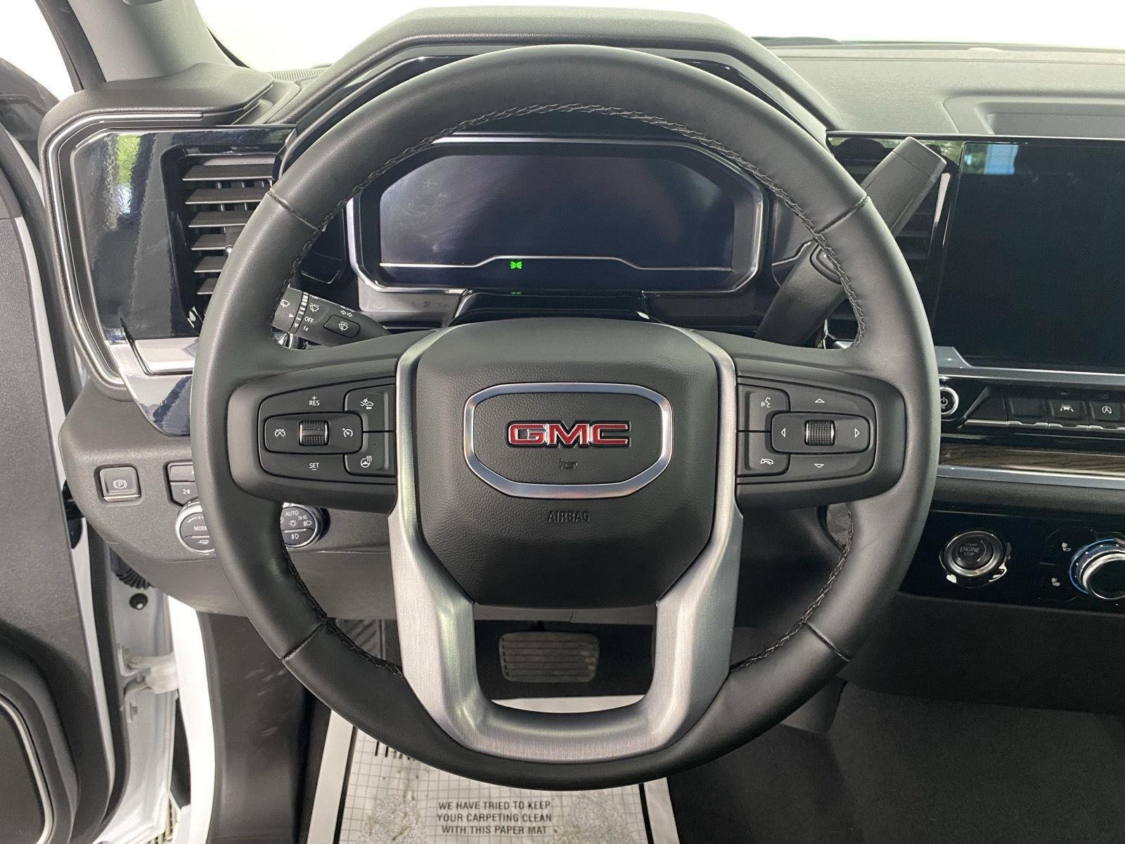 Used 2024 Summit White GMC Elevation image 17
