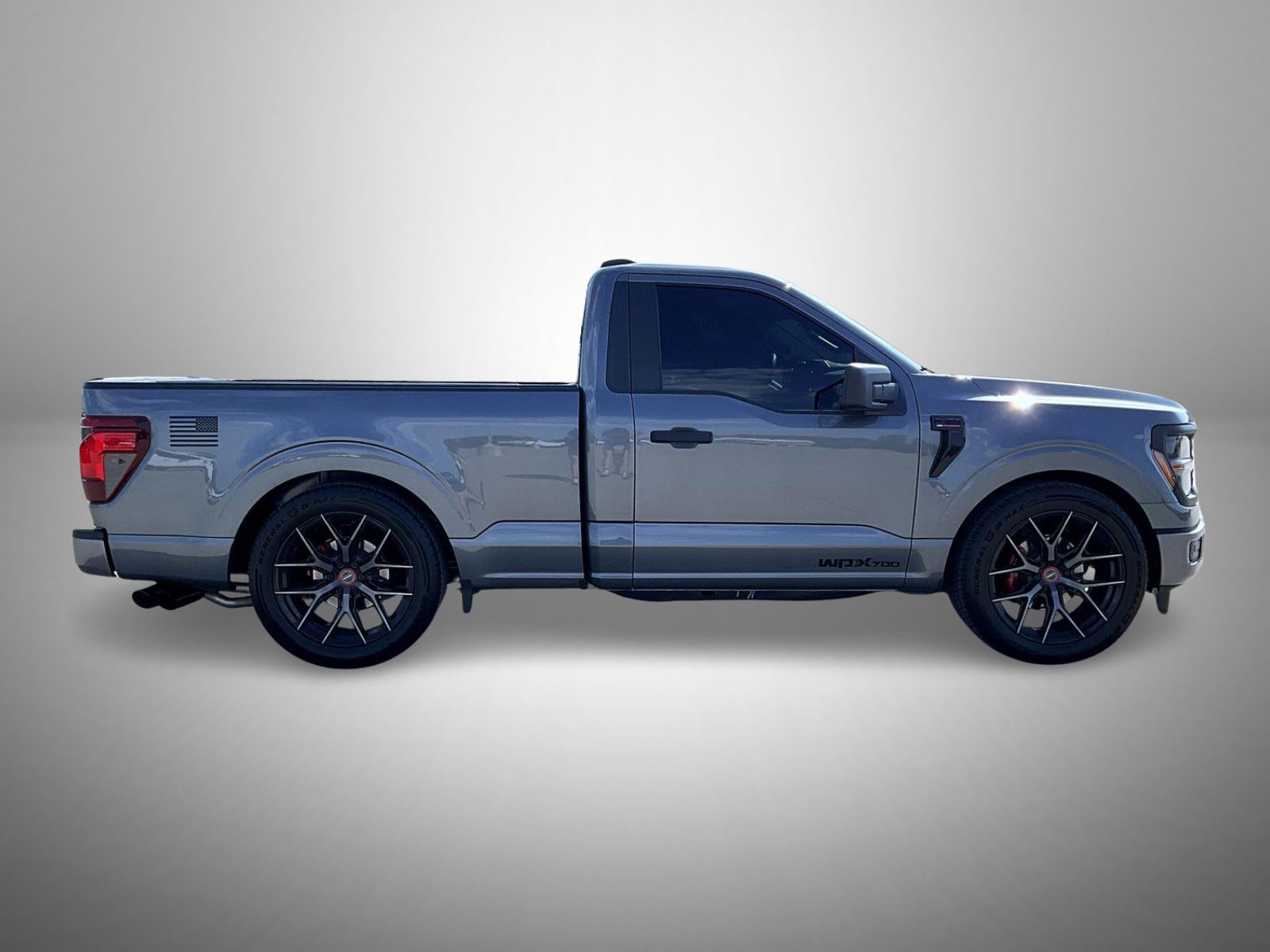 New 2026 Carbonized Gray Metallic Ford XL image 4