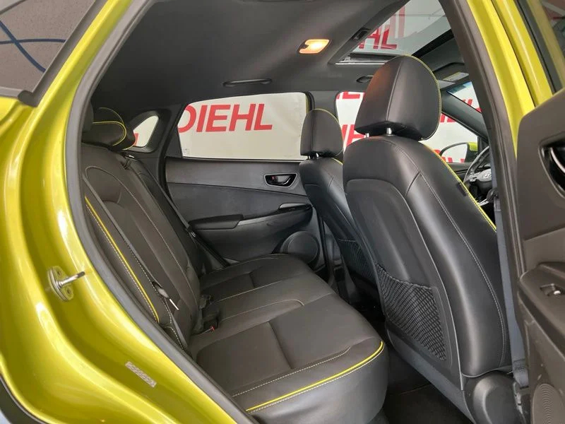 Used 2020 Green Hyundai Limited image 10